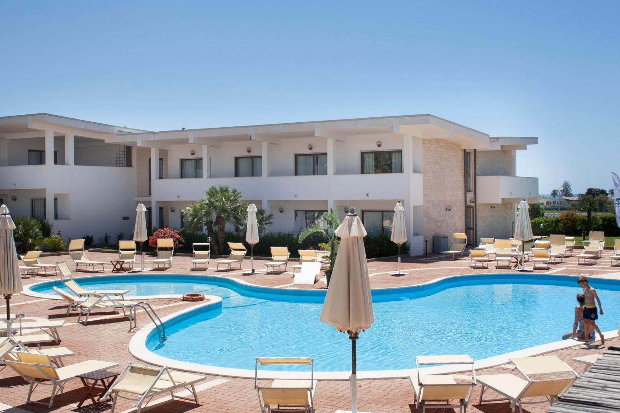 Zeta Resort Donnalucata Scicli Bagian luar foto